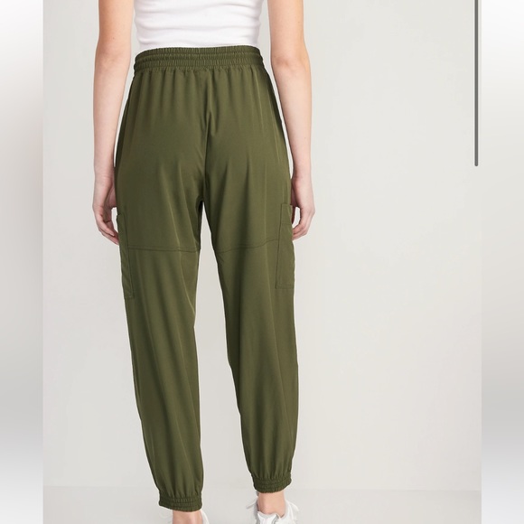 Old navy cargo/ jogger - Picture 2 of 5